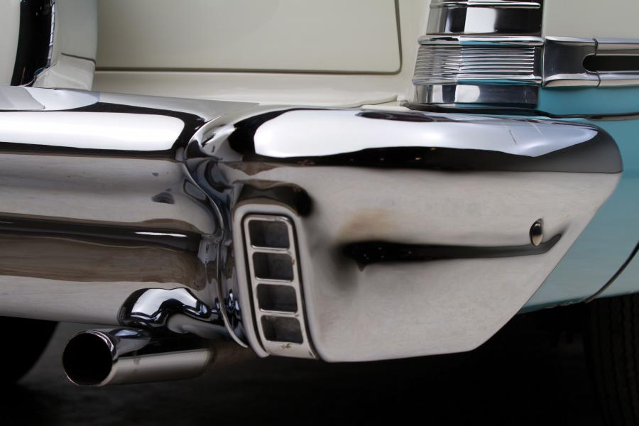  Oldsmobile Super 88 Convertible 1957 года  (фото 10 из 28)